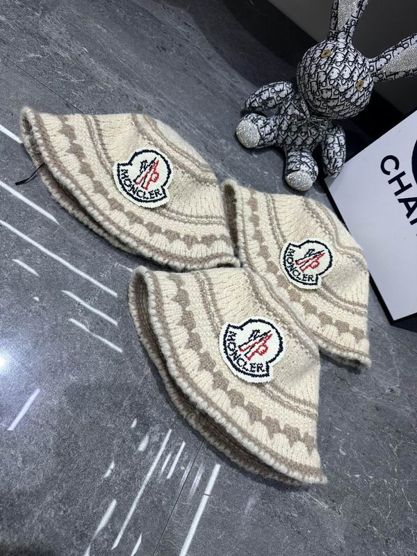 Moncler hat dx01